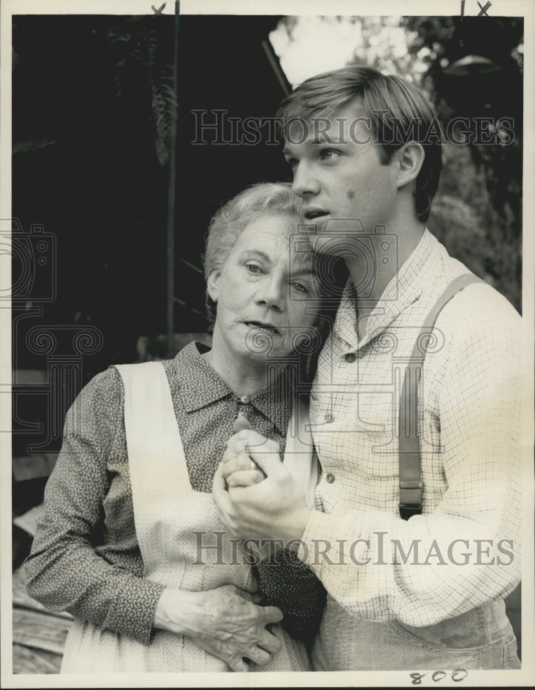 1976 Press Photo Actors Richard Thomas, Ellen Corby in "The Waltons" - nox13534