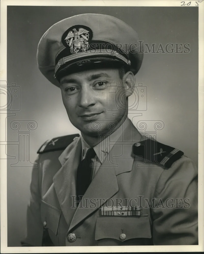 1954 Press Photo Salvador Vincent Dantoni, NATO & United States Navy - nox16113
