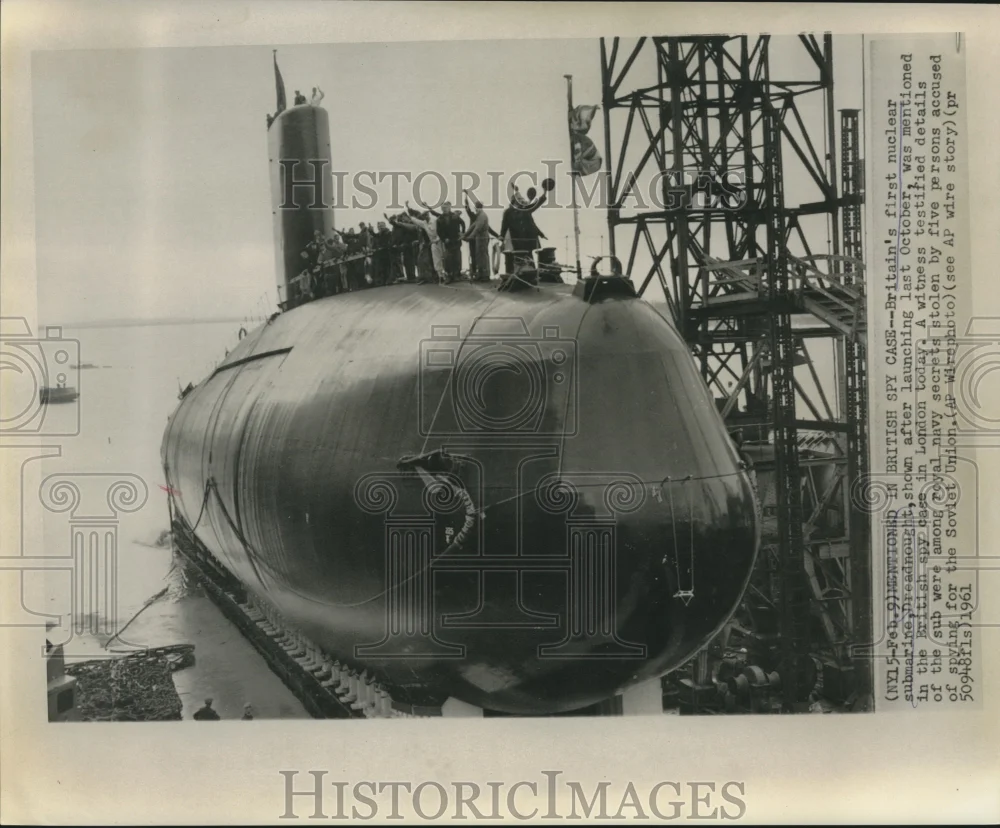 1961 Press Photo Britain's first nuclear submarine, Dreadnought - nox20060