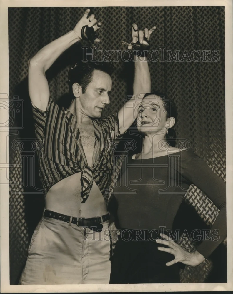 Press Photo Carola Goya and Matteo performs at Crescent City Concert - nox22065