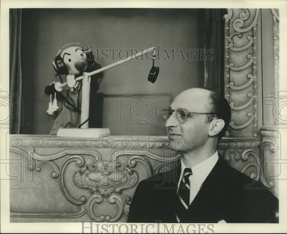 1951 Press Photo Kula & Lewis, (Gommy) Gomavitz checking the equipment