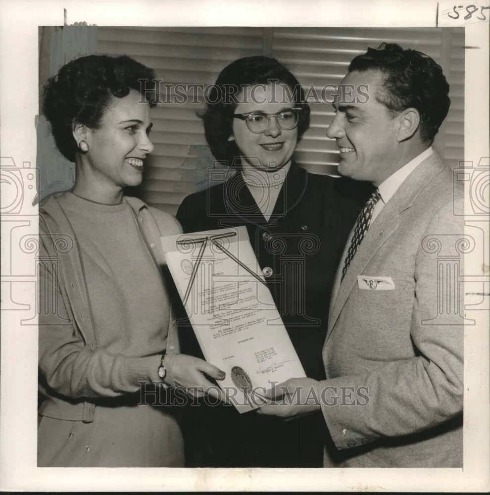 1957 Press Photo Mrs. Josephine Jahn, Secretaries Week Committee