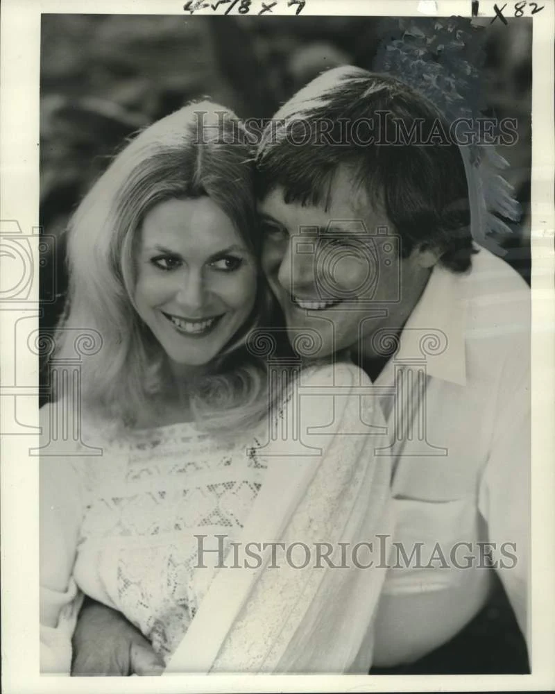 1976 Press Photo Actors Elizabeth Montgomery, Anthony Hopkins in "Dark Victory"
