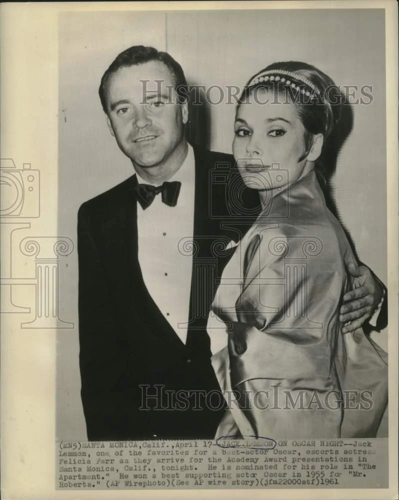 1961 Press Photo Actors Jack Lemmon, Felicia Farr Arrive at Oscar Presentations