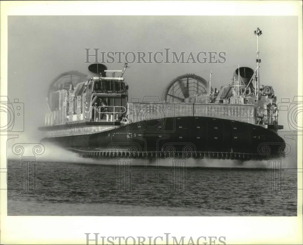 1993 Press Photo The Landing Craft Air Cushion Vessel on Test Drive - nox31451