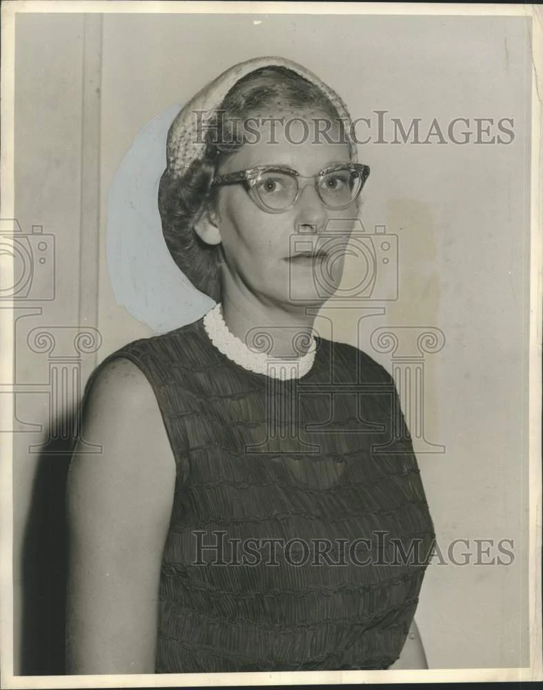 1952 Press Photo Mrs. William Sassen, of the Chevra Thilim, Sisterhood.